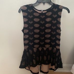 BCBG Black interior tan pendulum sleeveless top flowy